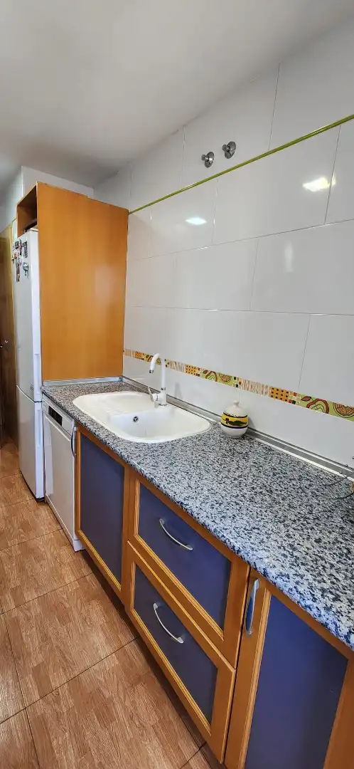 Cocina de Piso en venta en Sevilla con Aire acondicionado, Terraza y Trastero