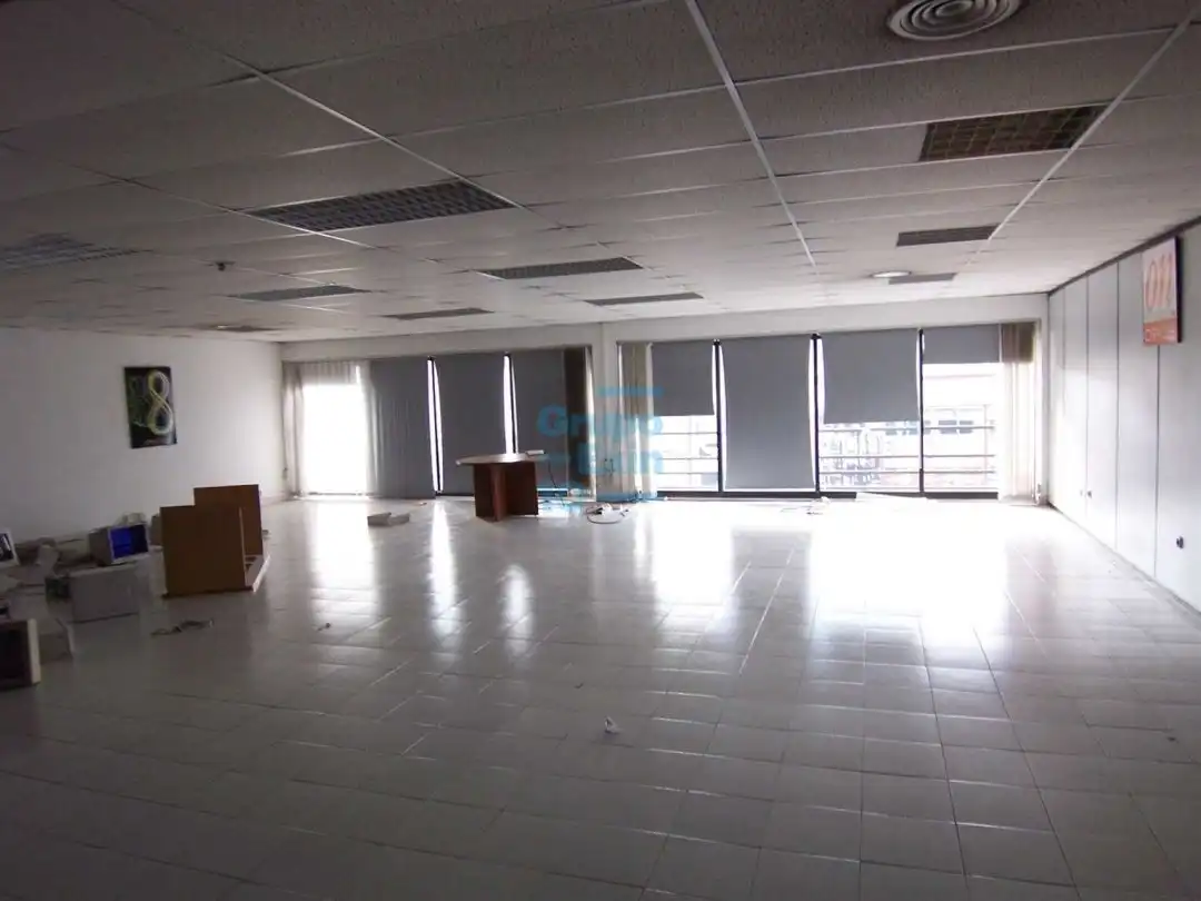 Büro zum Verkauf in Astigarraga mit Klimaanlage, Heizung und Möbliert