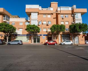 Vista exterior de Pis en venda en  Almería Capital amb Aire condicionat