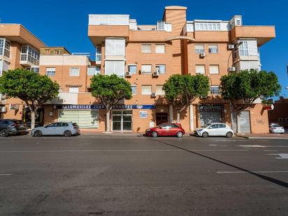 Exterior view of Flat for sale in  Almería Capital  with Air Conditioner