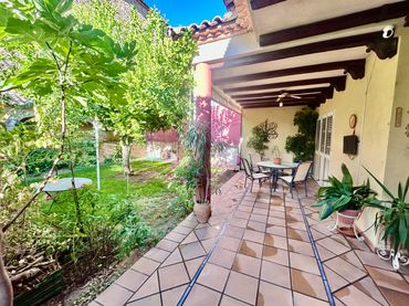 Haus mit Balkon zum Verkauf in Úbeda