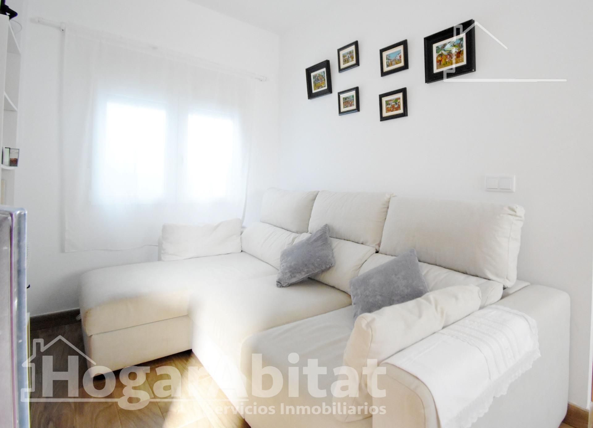 Sala d'estar de Casa o xalet en venda en Gandia amb Terrassa i Traster
