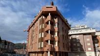 Exterior view of Attic for sale in Castro-Urdiales  with Terrace