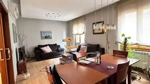 Living room of Flat for sale in Salamanca  with Air Conditioner, Heating and Storage room