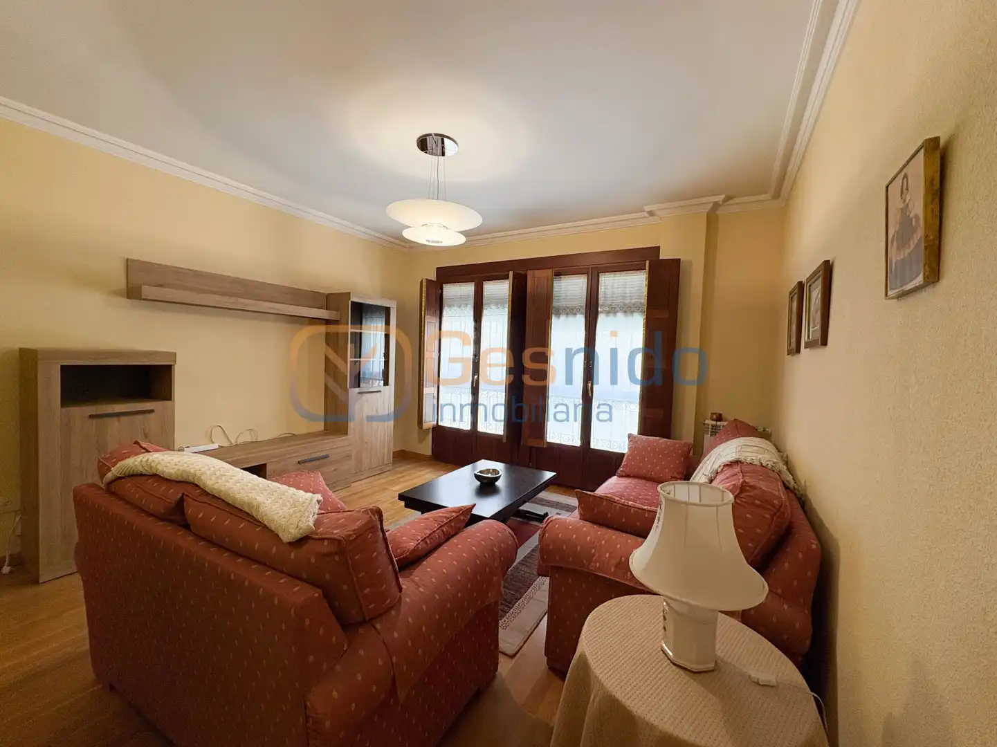 Sala de estar de Piso de alquiler en Segovia con Calefacción