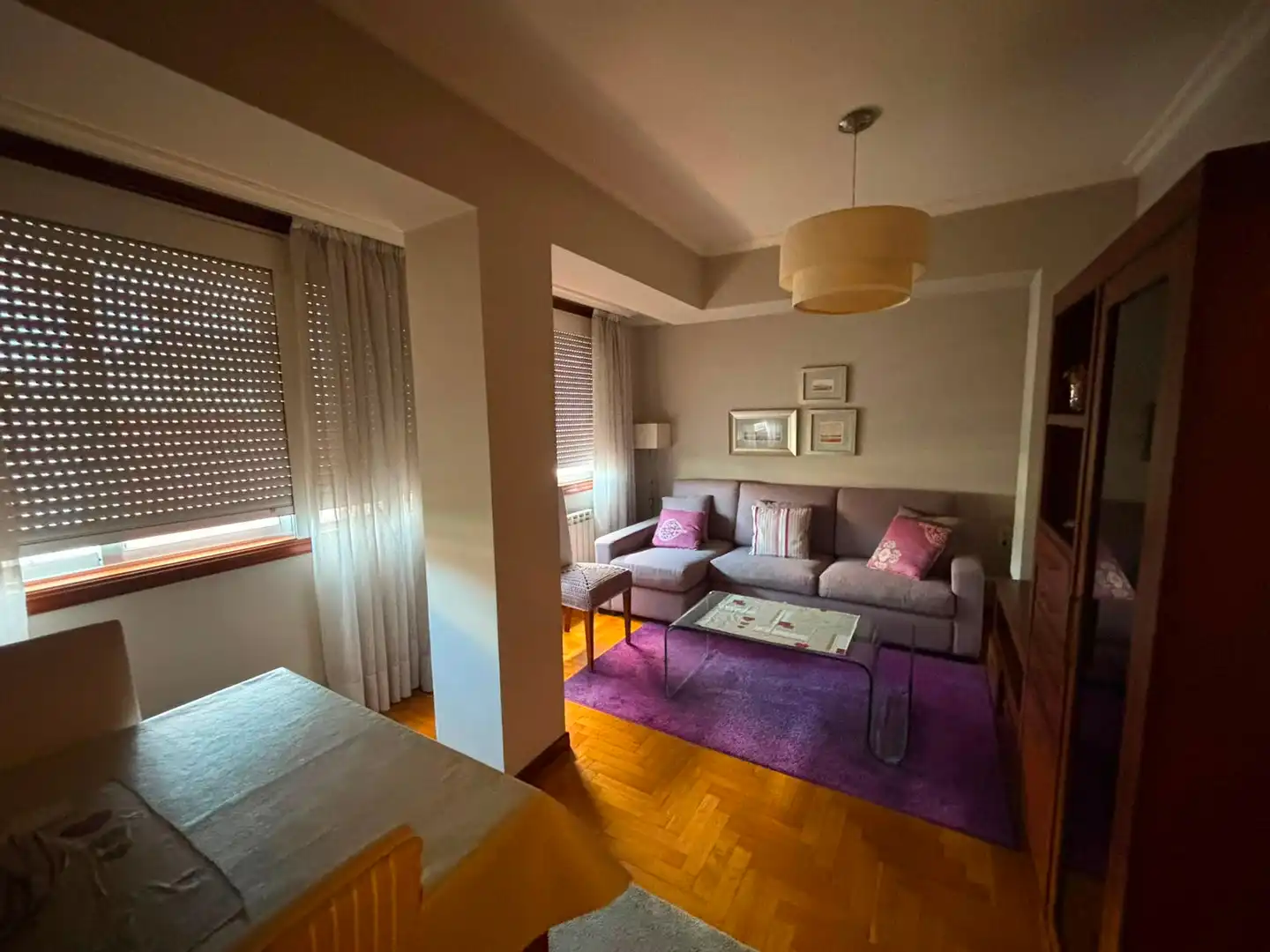 Sala de estar de Piso de alquiler en Vigo  con Amueblado, Horno y Lavadora