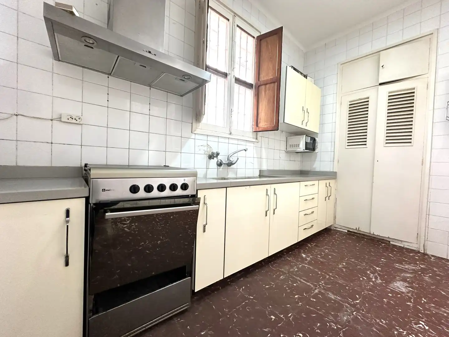 Cuina de Casa o xalet en venda en Paterna amb Aire condicionat, Terrassa i Traster