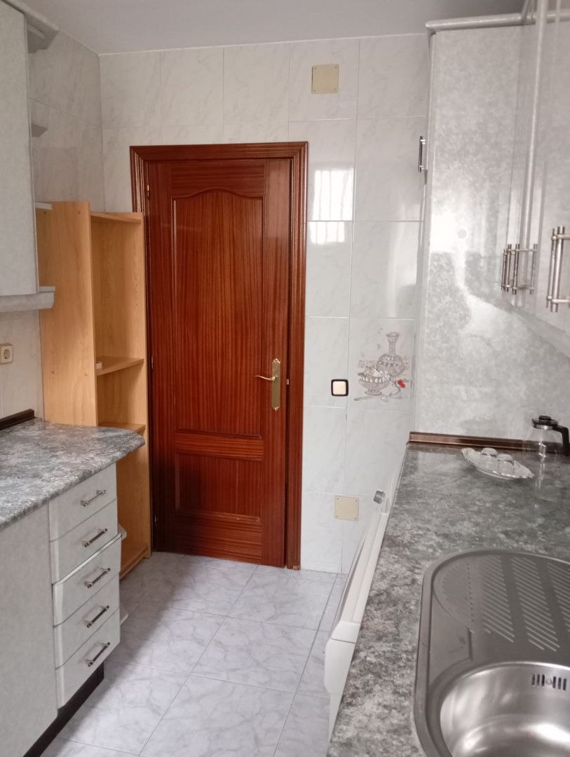 2 hab, 90m² en Embajadores - Lavapiés, Centro,  Madrid Capital - Image 3