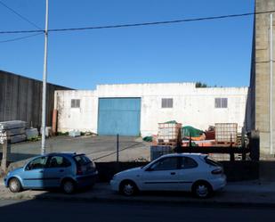 Vista exterior de Nau industrial en venda en Ribeira