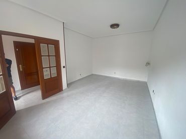Casa con balcone in vendita a Calle Ave María