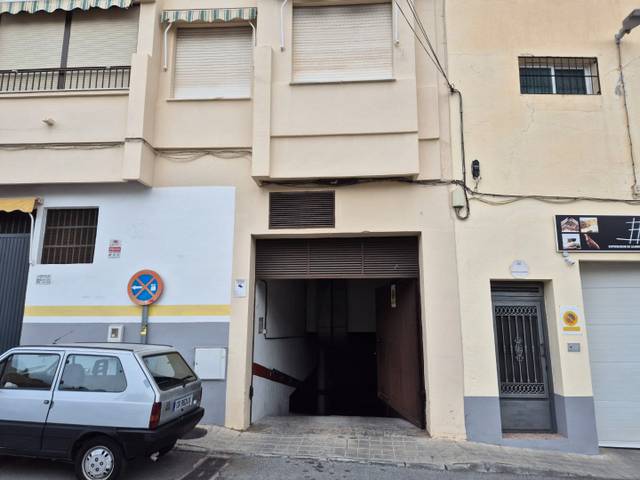 Garaje en Alquiler en Calle Posta, 40 en Motril  ciudad