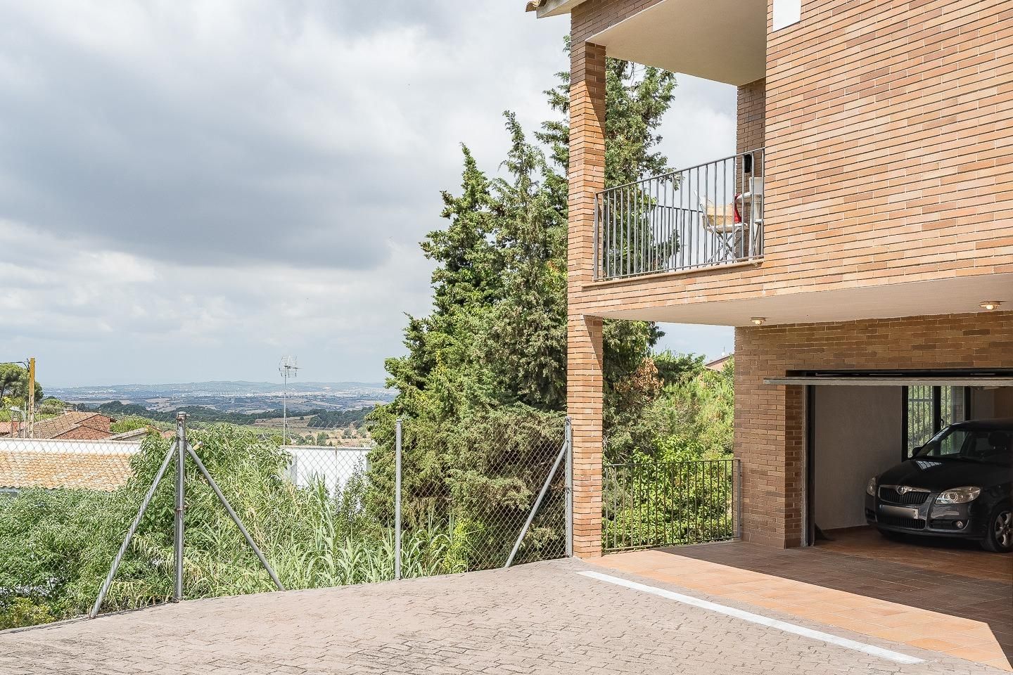 Terrace of House or chalet for sale in Sant Fost de Campsentelles  with Air Conditioner, Heating and Private garden