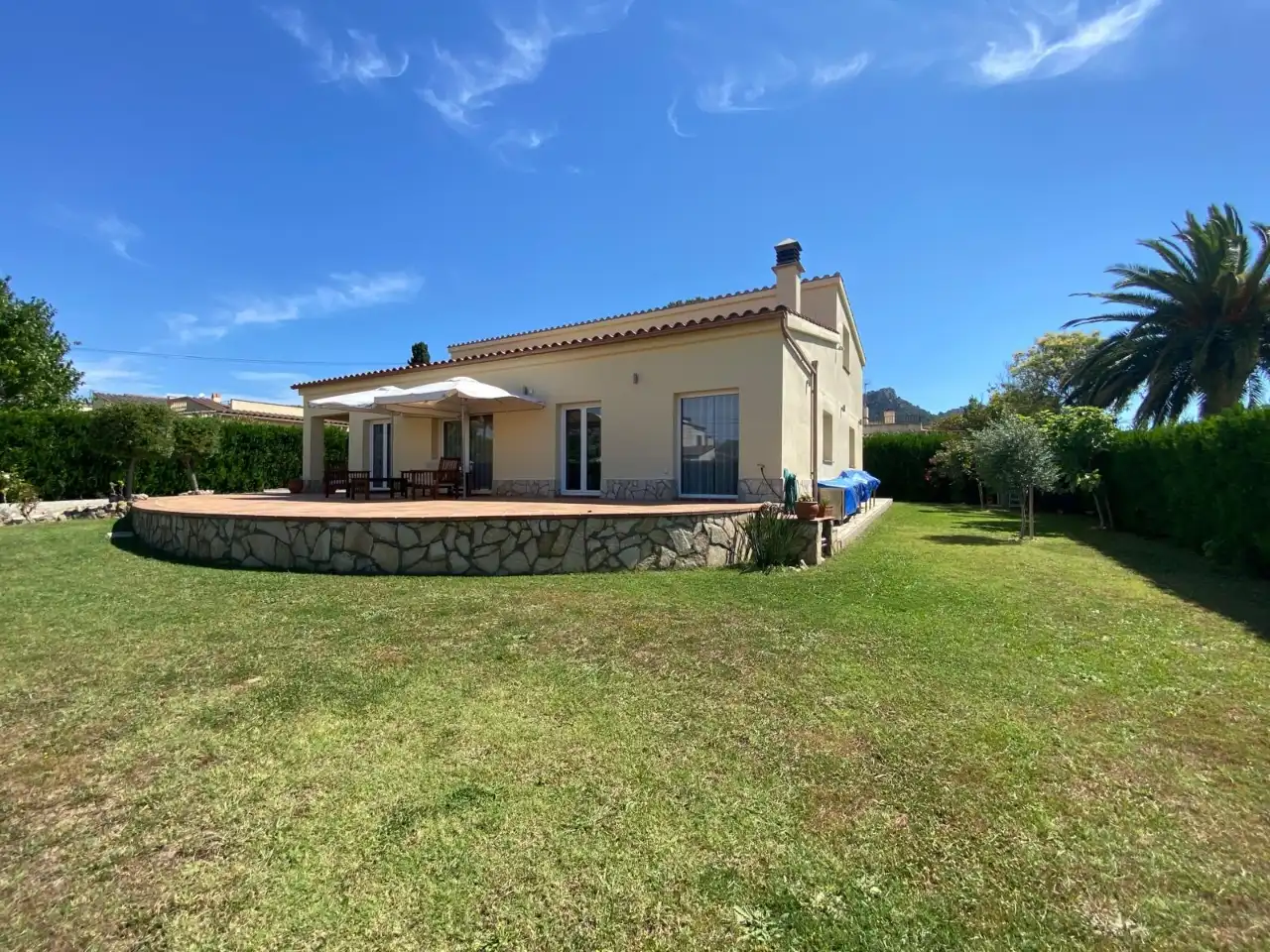 Jardín de Casa o chalet en venta en L'Estartit con Aire acondicionado, Calefacción y Jardín privado