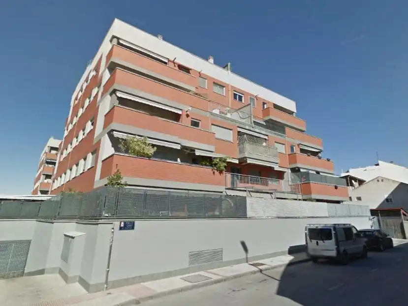 Vista exterior de Garaje de alquiler en Murcia