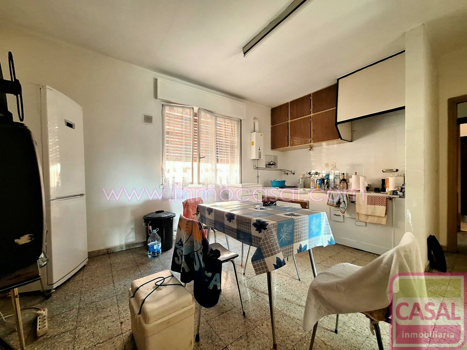 Kitchen of Flat for sale in Mieres (Asturias)  with Heating, Storage room and Furnished