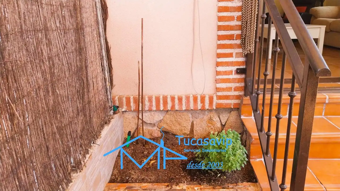 Habitatge amb piscina en venda a La Adrada, imagen 21