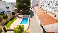 Piscina de Pis en venda en Es Castell amb Terrassa, Piscina i Piscina comunitària