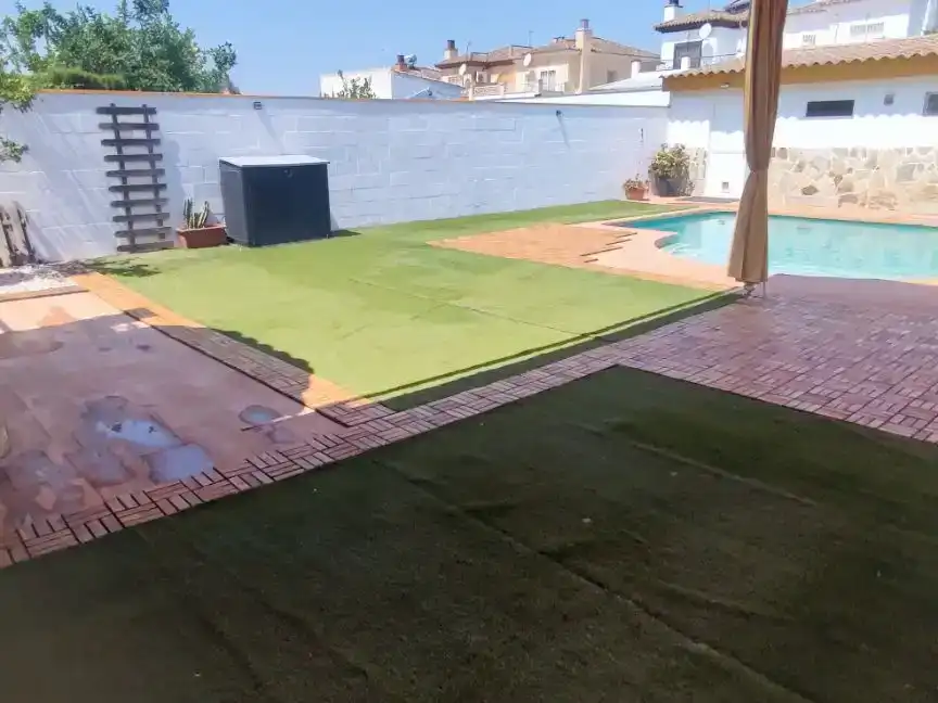 Swimming pool of Flat for sale in Almensilla  with Air Conditioner, Private garden and Storage room