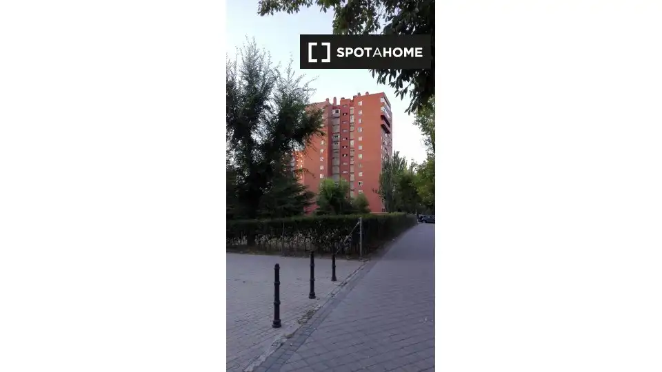 Außenansicht von Wohnung zur untervermieten in Moratalaz