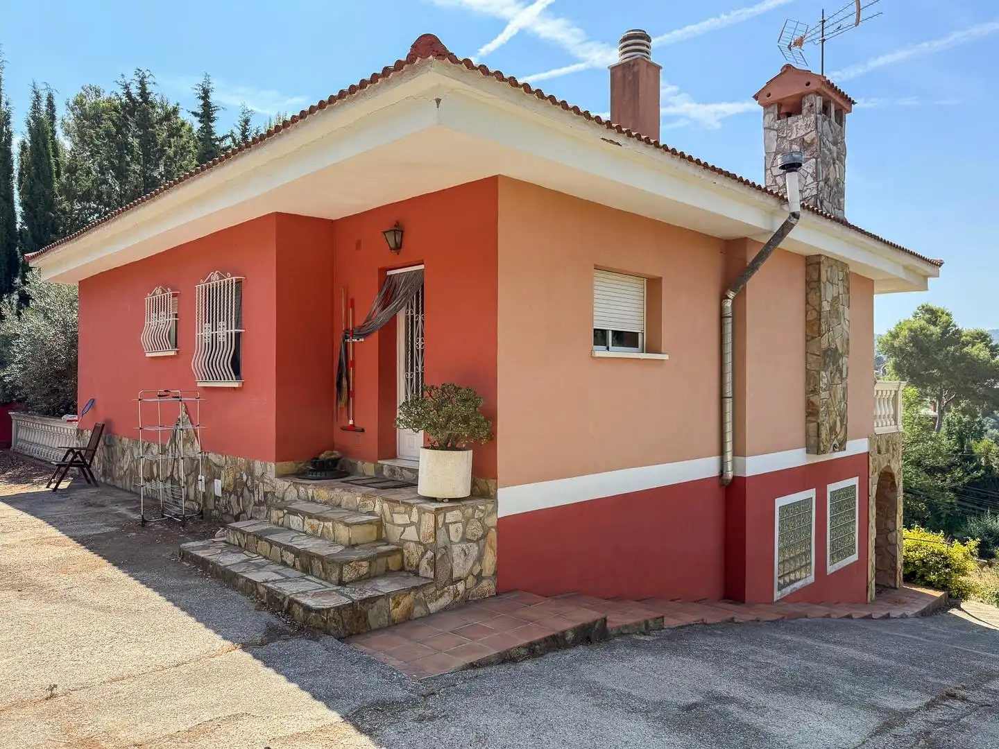 Vista exterior de Casa o chalet en venta en Vallirana con Calefacción, Jardín privado y Terraza