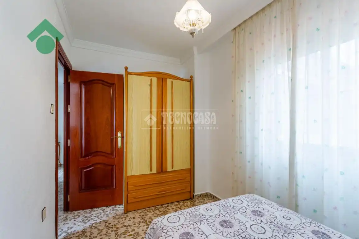 Schlafzimmer von Wohnung zum Verkauf in Almuñécar mit Möbliert und Balkon