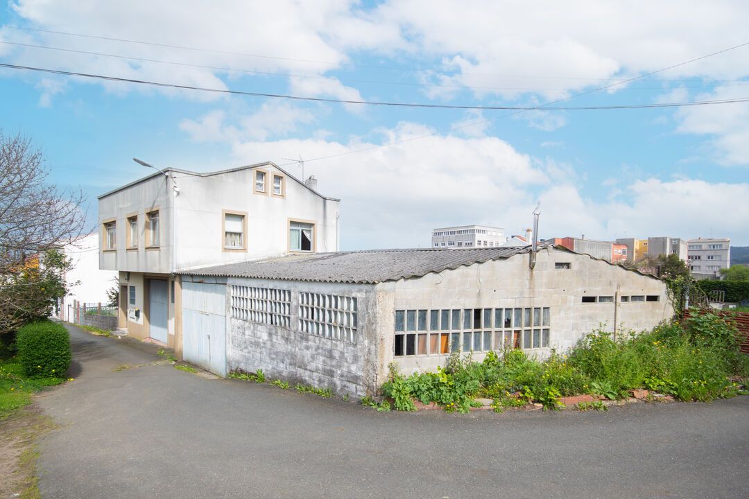 Vista exterior de Casa o xalet en venda en Arteixo amb Calefacció i Traster