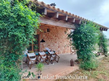 Casa rústica amb piscina en venda a Felanitx Poble