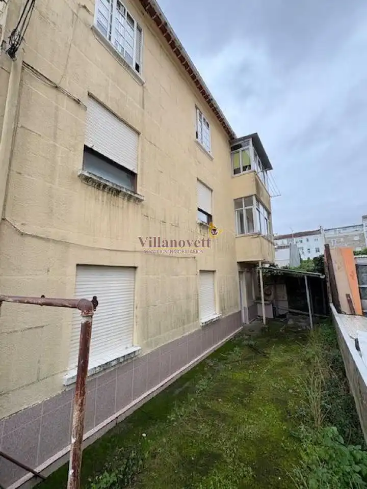 Vista exterior de Casa o xalet en venda en Vigo  amb Calefacció i Jardí privat