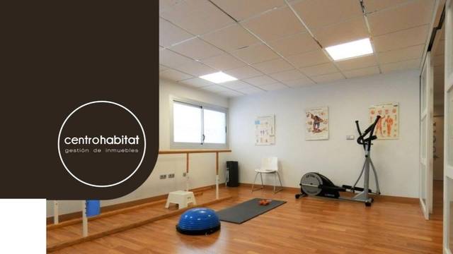 Local comercial en Alquiler en Plaza de Toros - Avenida Chapí - Trinquete