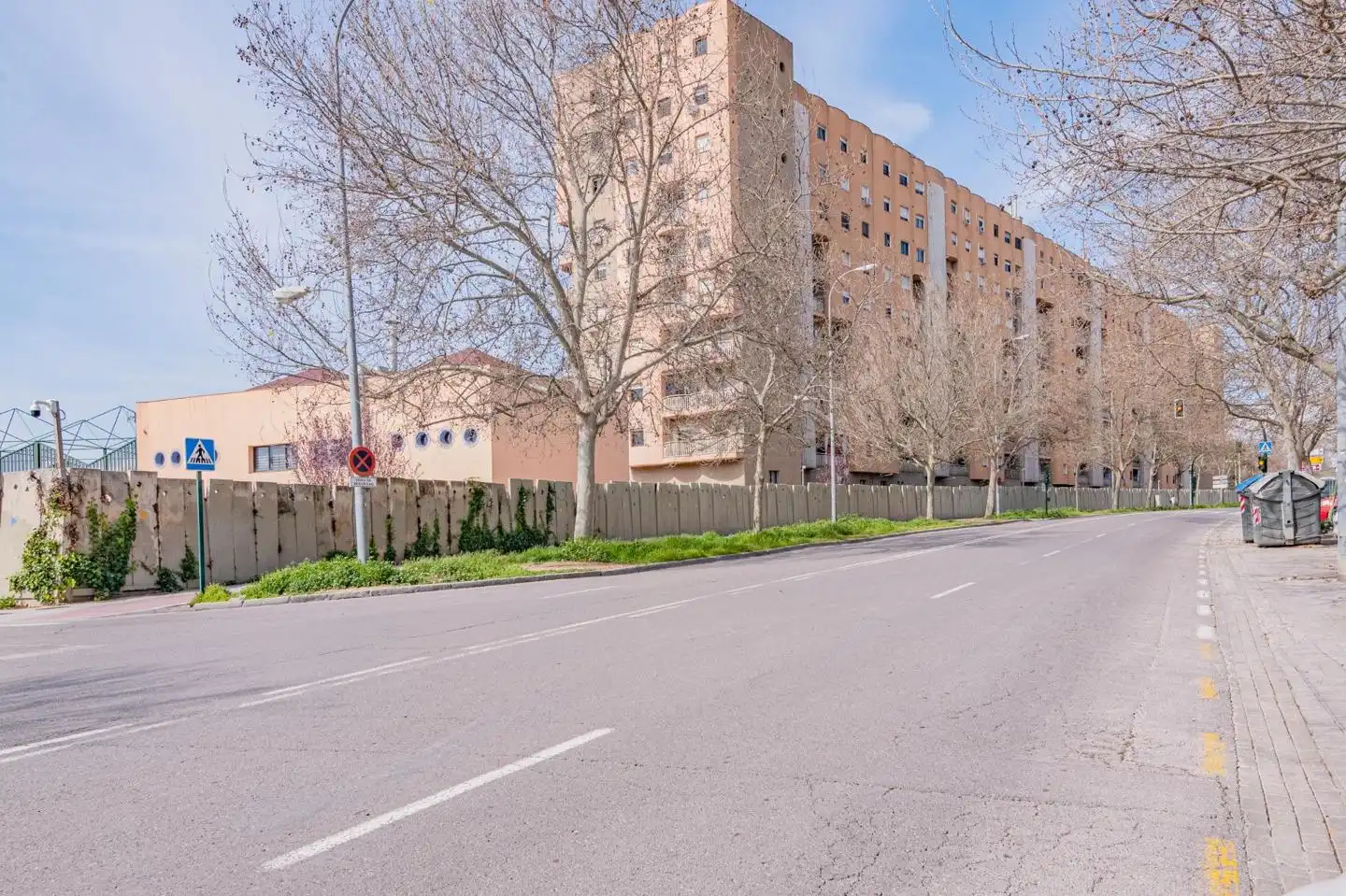 Exterior view of Flat for sale in Granada  with Air Conditioner