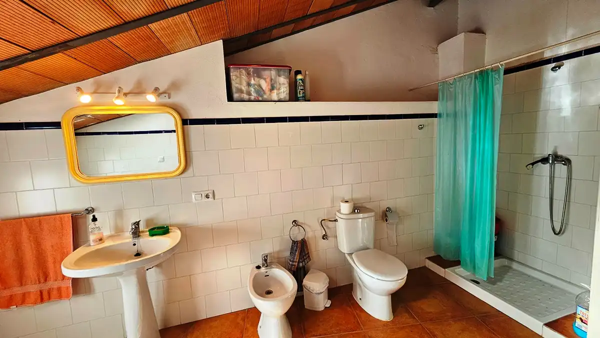 Baño de Casa o chalet en venta en Aracena con Jardín privado, Terraza y Trastero