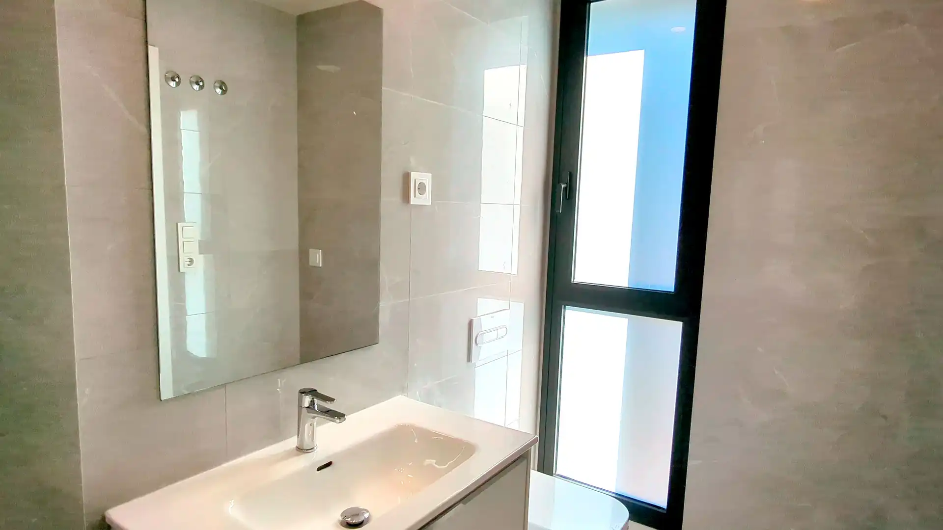 Baño de Ático en venta en Murcia con Aire acondicionado, Calefacción y Jardín privado