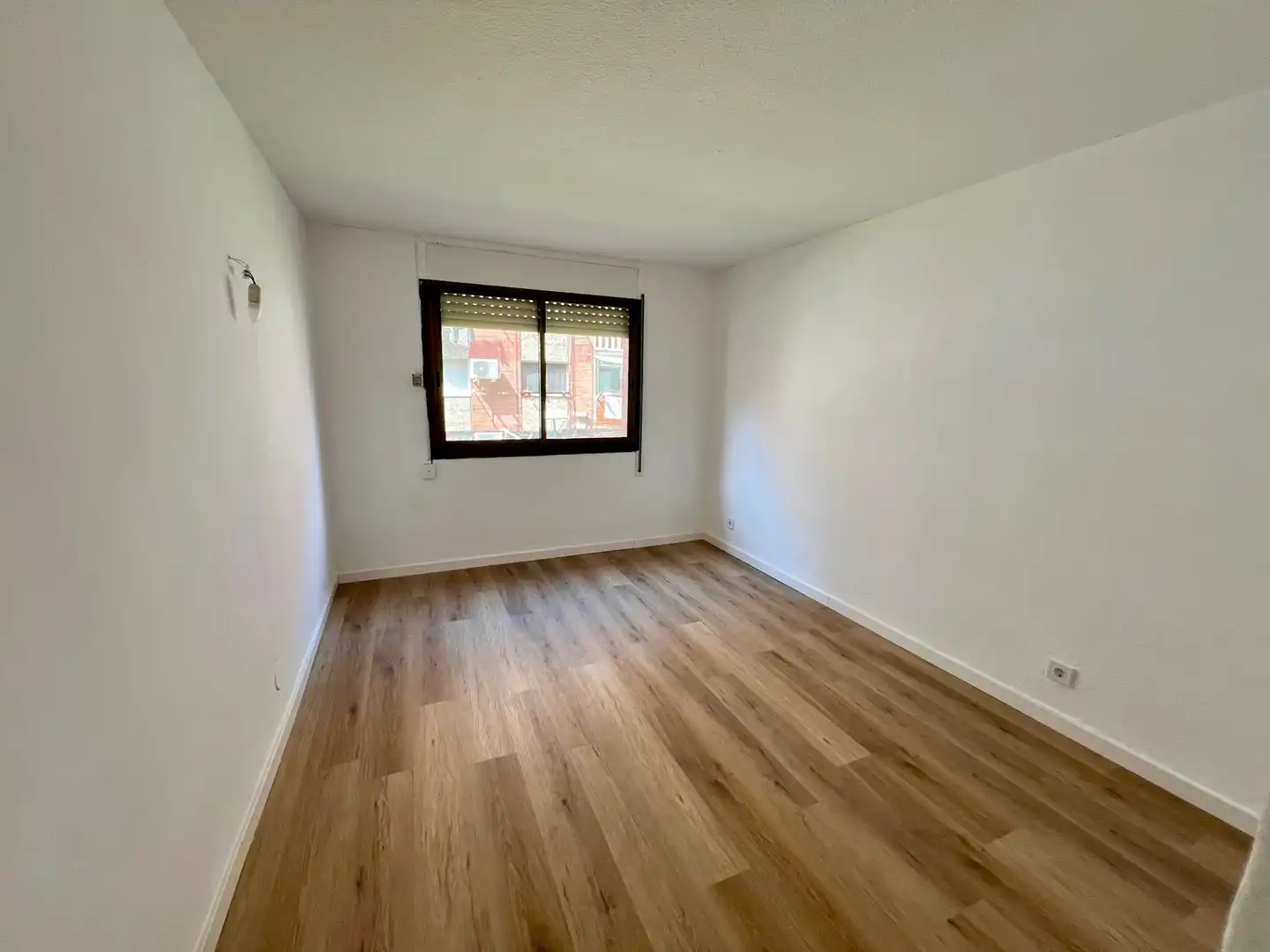 Habitación de Piso en venta en Santa Perpètua de Mogoda con Parquet y Horno