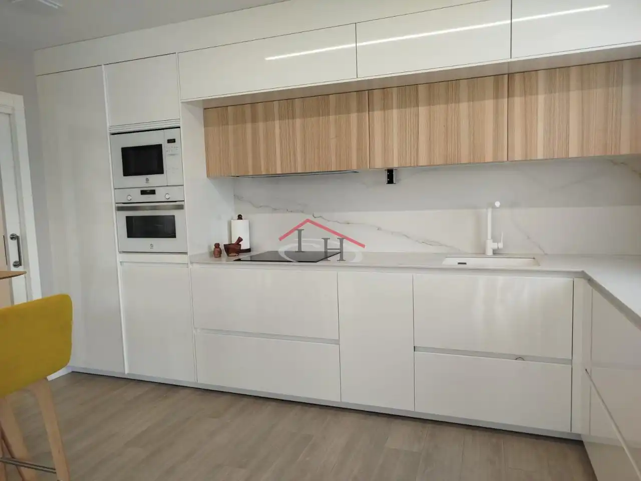 Küche von Wohnung zum Verkauf in León Capital  mit Heizung, Terrasse und Abstellraum