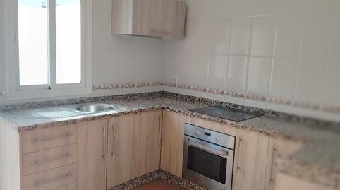 Foto 4 de Casa adosada en venda a Calle Salvia, Burguillos, Sevilla