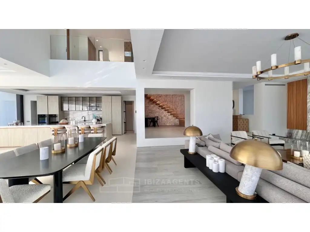 Sala de estar de Casa o chalet en venta en Santa Eulària des Riu con Calefacción, Amueblado y Balcón