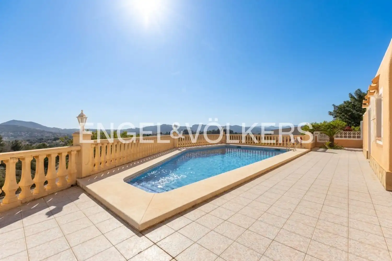 Swimming pool of Houses for sale in Jávea / Xàbia  with Air Conditioner, Heating and Private garden