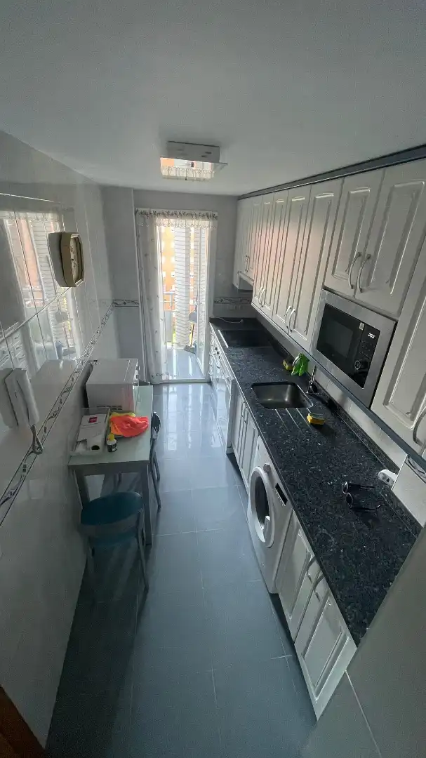 Wohnung zur Miete in Avenida de Moratalaz, Marroquina