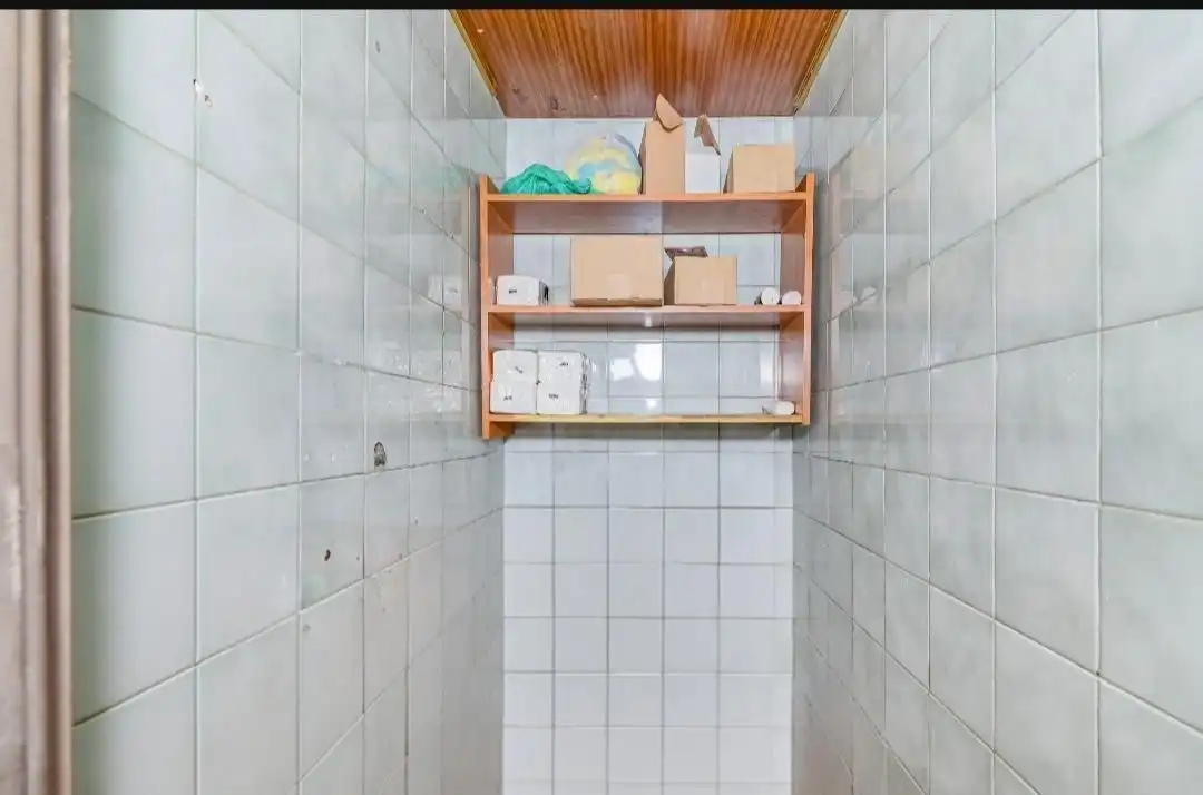 Bathroom of Apartments for sale in Granada