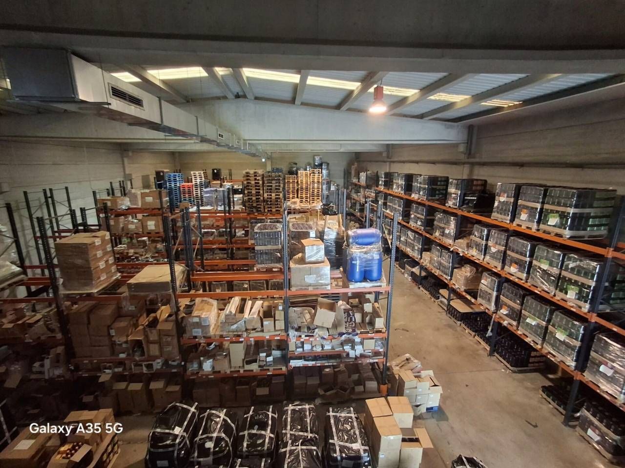Industrial buildings to rent in Paterna