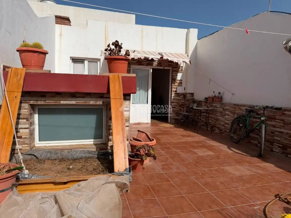 Casa adosada en venta en Centro - La Vega Alta