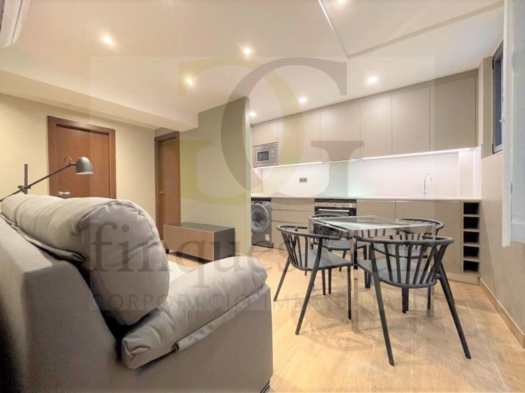 Living room of Flat to rent in Manresa  with Air Conditioner, Oven and Washing machine