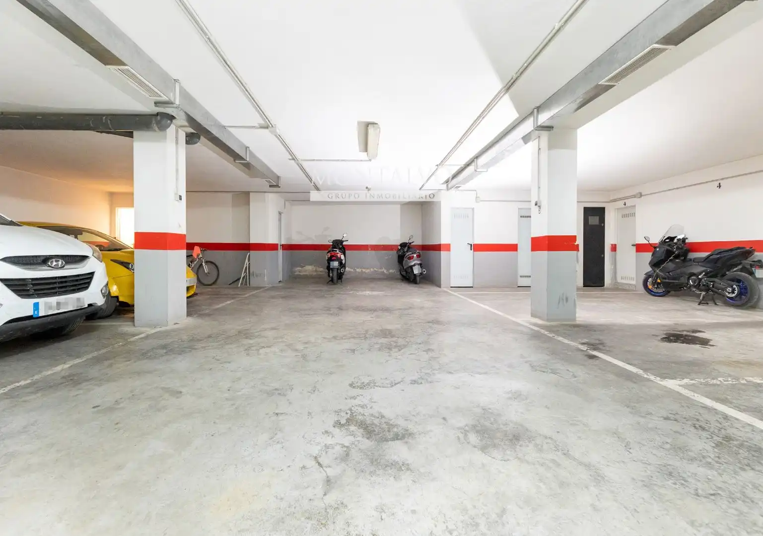 Parkplatz von Garage zum Verkauf in Atarfe