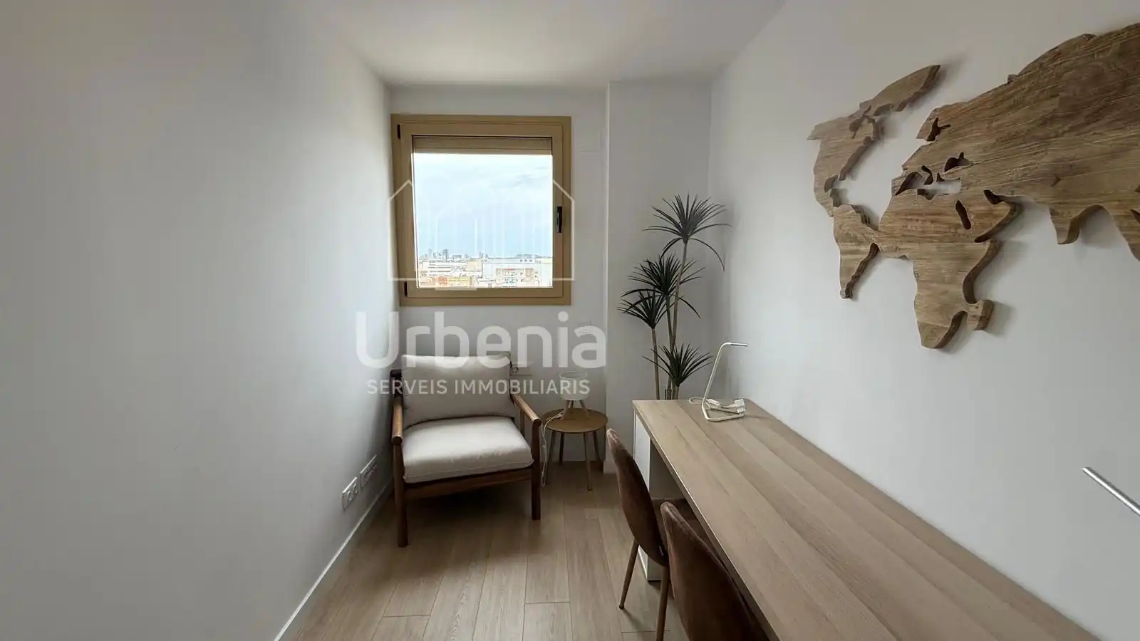 Attic for rent in Gorg
