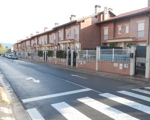 Casa adosada en venda a Calle Niabina, Navarrete