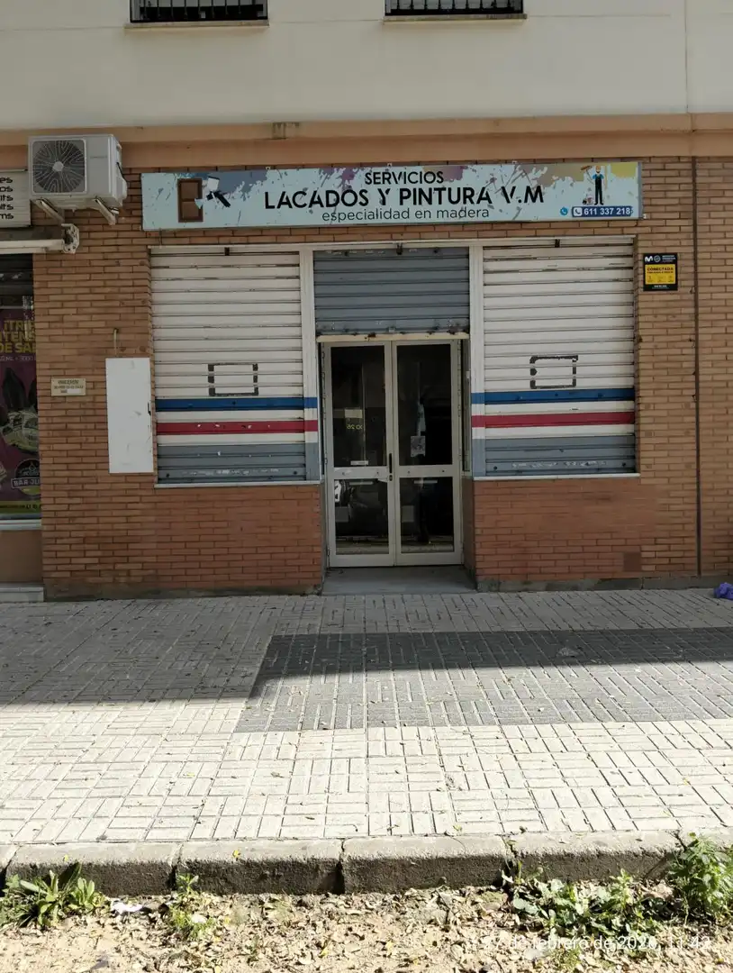 Local de lloguer a Colores - Entreparques