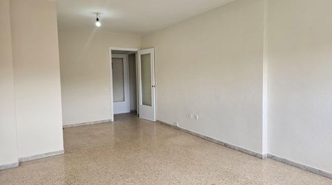 Foto 2 de Piso en venta en Carrer Carrer Pau Font, Nucli Urbà, Esparreguera