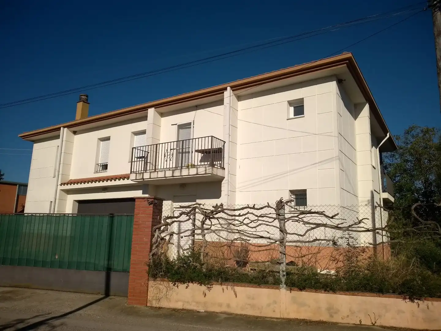 Vista exterior de Finca rústica en venda en Bàscara amb Aire condicionat, Calefacció i Jardí privat