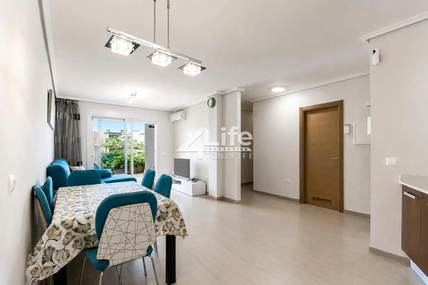 Sala d'estar de Planta baixa en venda en Granadilla de Abona amb Aire condicionat, Jardí privat i Terrassa