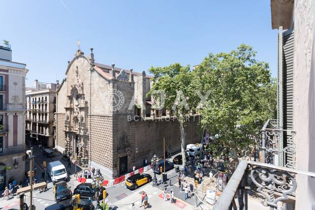 Piso en Venta en Rambla de Sant Josep en Barri Gòtic
